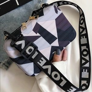 Geometric Pattern Crossbody Bag
